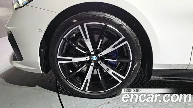 BMW 5-Series 5 серия (G60) 530i xDrive M Sport — Фото автомобиля 5