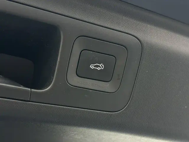 GAC Trumpchi E8 — Фото автомобиля 23