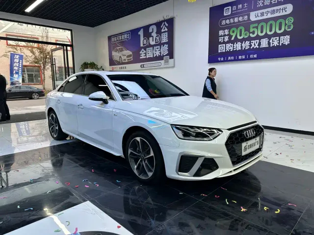 Audi A4L — Фото автомобиля 3