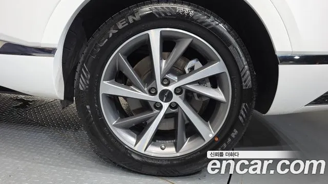 Genesis GV80 2.5T Бензин AWD — Фото автомобиля 18