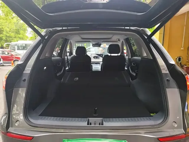 Geely Galaxy E5 — Фото автомобиля 18
