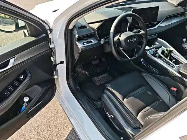 Geely Xingrui — Фото автомобиля 15