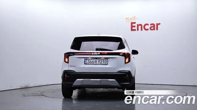 Kia Seltos Бензин 1.6 турбо 2WD — Фото автомобиля 4