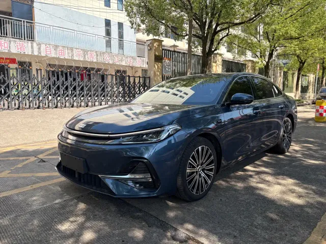 Фотография автомобиля — Geely Galaxy A7