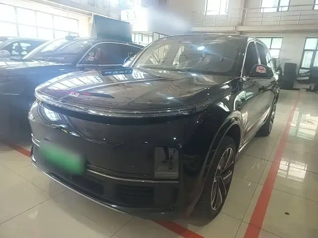 Фотография автомобиля — Li Auto L9