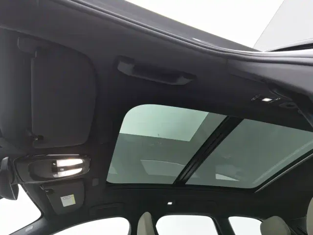 Volvo XC60 — Фото автомобиля 14