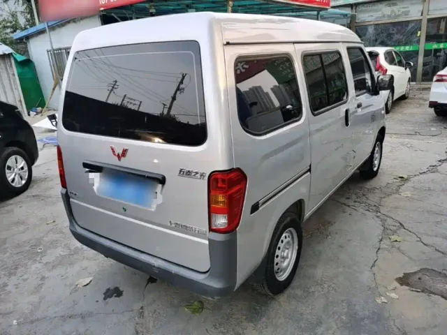 Wuling Zhiguang — Фото автомобиля 4