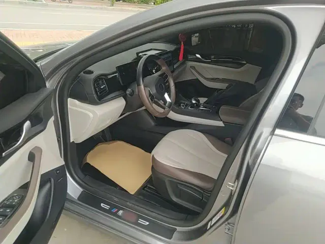BYD Qin PLUS — Фото автомобиля 15