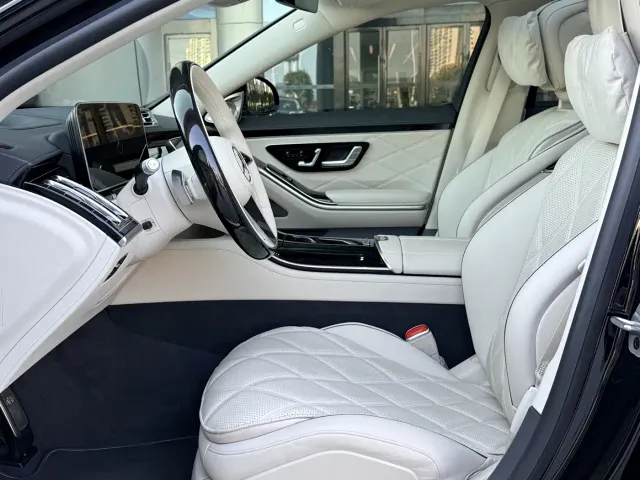 Mercedes-Benz Maybach S-Class — Фото автомобиля 14