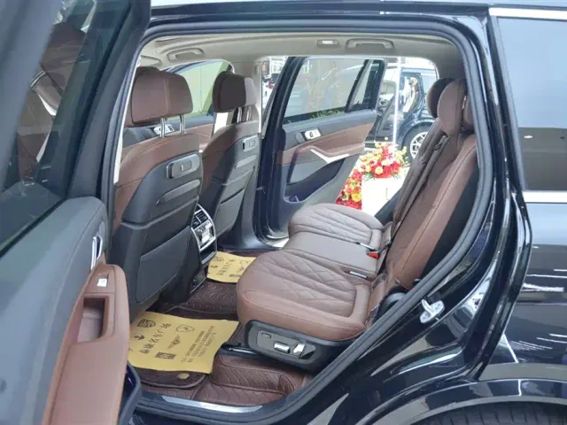 BMW X7 — Фото автомобиля 5