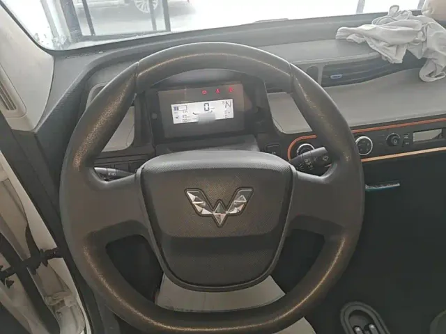 Wuling Hongguang Mini EV — Фото автомобиля 10