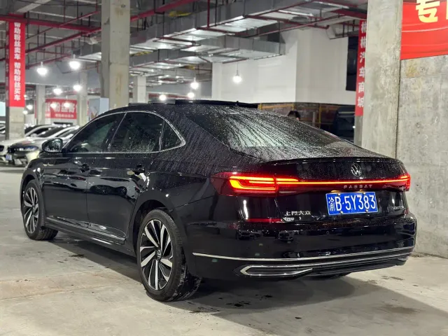 Volkswagen Passat — Фото автомобиля 13