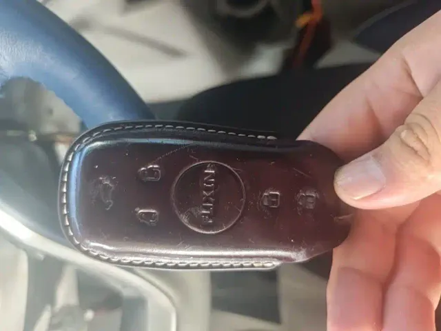 Roewe iMAX8 — Фото автомобиля 11