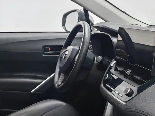 Toyota Corolla Cross — Фото автомобиля 22