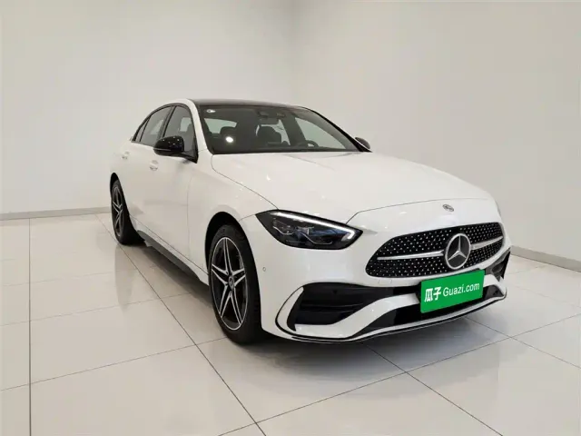 Mercedes-Benz C-Class — Фото автомобиля 3