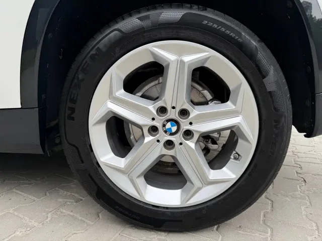 BMW X1 — Фото автомобиля 12