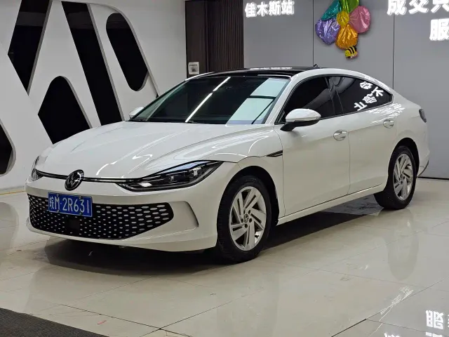 Фотография автомобиля — Volkswagen Lamando
