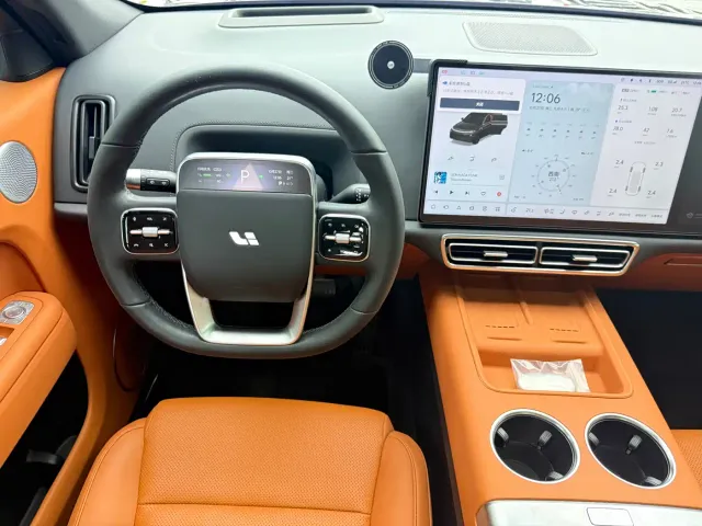 Li Auto L7 — Фото автомобиля 5