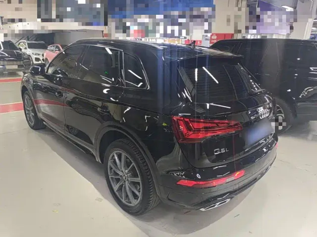 Audi Q5L — Фото автомобиля 4