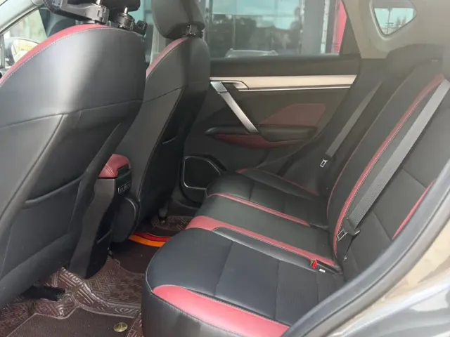 Geely Binyue — Фото автомобиля 11