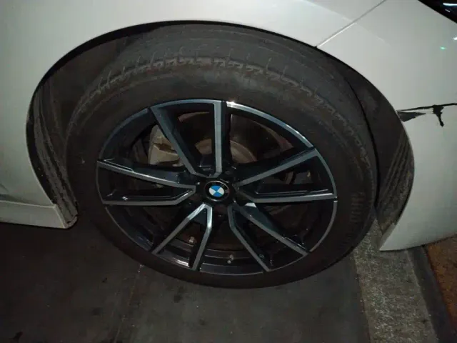 BMW 3 Series — Фото автомобиля 24