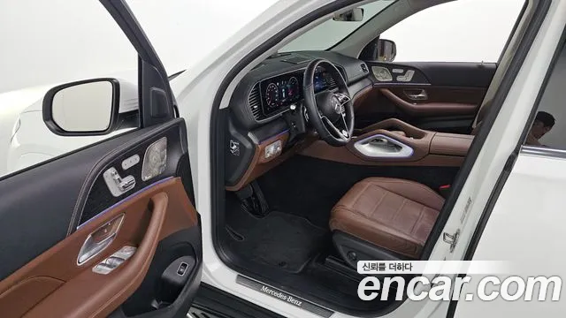 Mercedes-Benz GLE-Class — Фото автомобиля 10