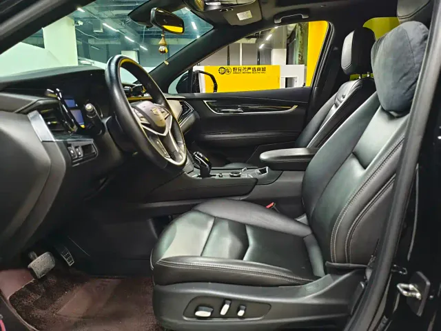 Cadillac XT5 — Фото автомобиля 4
