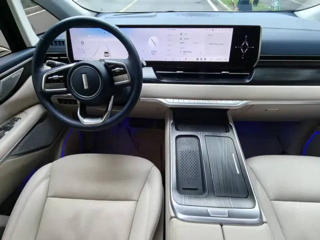 Wey Alpine — Фото автомобиля 16