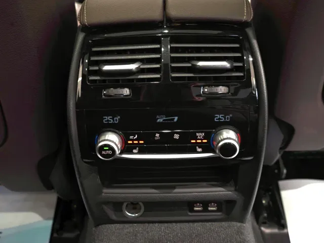 BMW 5 Series — Фото автомобиля 17