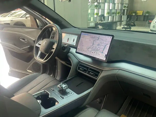 BYD Song L DM-i — Фото автомобиля 12