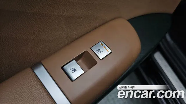 Hyundai Grandeur GN7 — Фото автомобиля 28
