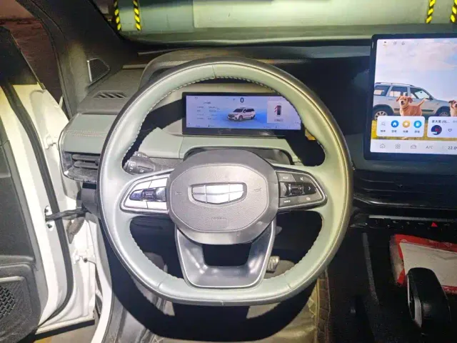 Geely Haoyue L 2024 Model 2.0T DCT Premium — Фото автомобиля 14