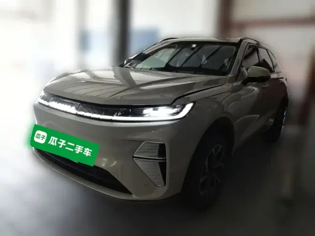 Фотография автомобиля — Haval Xiaolong MAX