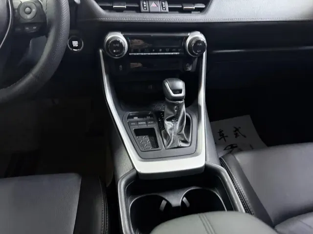Toyota Wildlander — Фото автомобиля 15