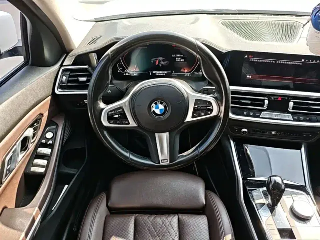 BMW 3 Series — Фото автомобиля 14