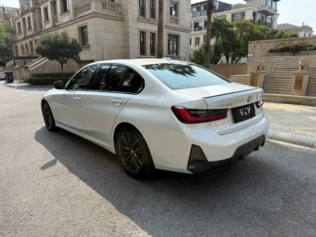 BMW 3 Series — Фото автомобиля 4