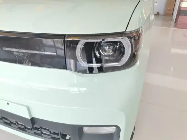 Wuling Hongguang Mini EV — Фото автомобиля 23