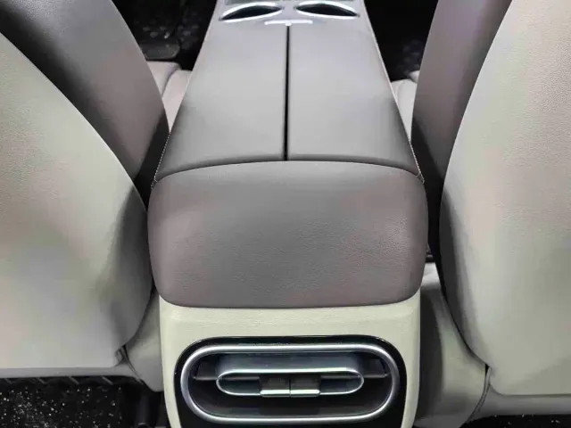 Leapmotor C11 — Фото автомобиля 9