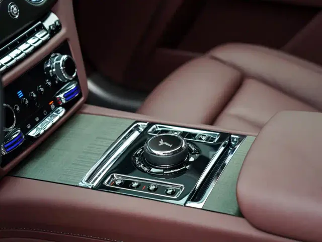 Rolls-Royce Ghost 2021 6.7T Long Wheelbase — Фото автомобиля 11