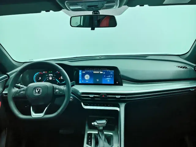 Changan CS35 Plus — Фото автомобиля 10