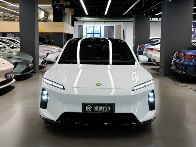 Nio ET5 Touring — Фото автомобиля 2