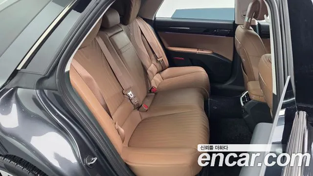 Hyundai Grandeur GN7 — Фото автомобиля 17