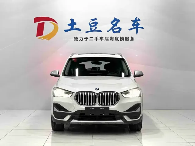 BMW X1 — Фото автомобиля 2