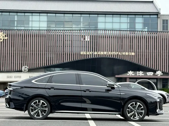Chery Arrizo 8 — Фото автомобиля 4