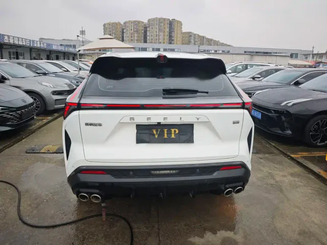 Geely Boyue — Фото автомобиля 15