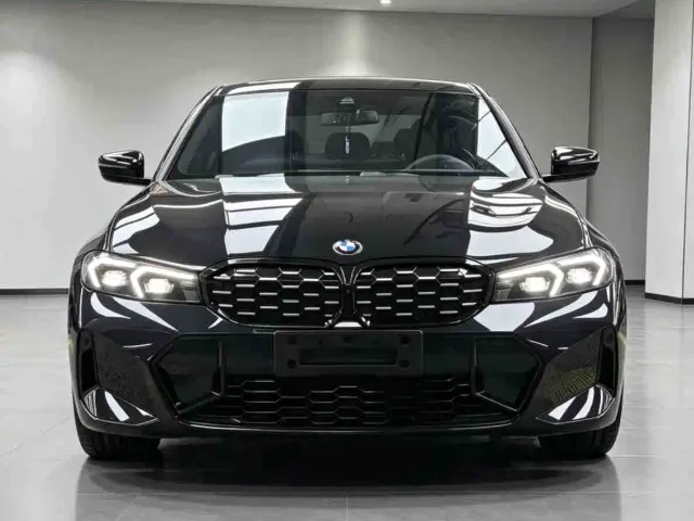 BMW 3 Series — Фото автомобиля 3