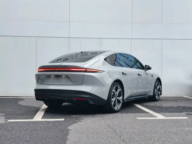 NIO NIO ET5 2022 75kWh — Фото автомобиля 4