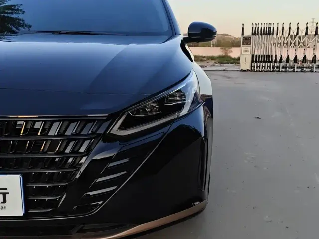 Nissan Teana — Фото автомобиля 3