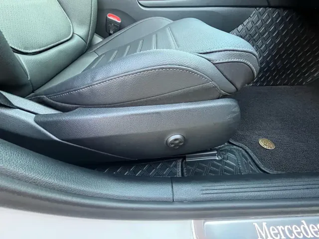 Mercedes-Benz C-Class — Фото автомобиля 13