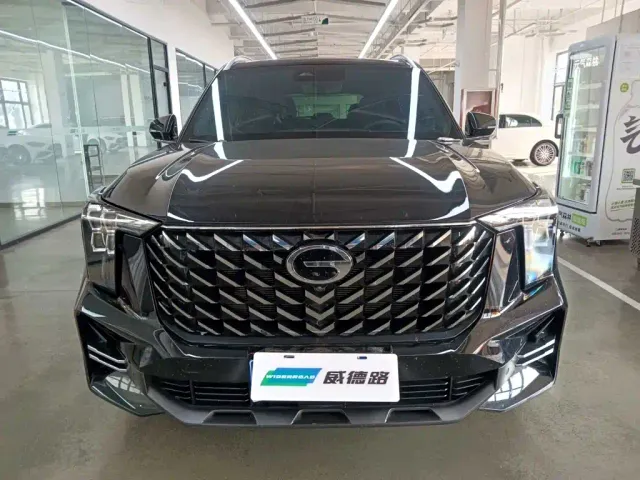 GAC Trumpchi GS8 — Фото автомобиля 2